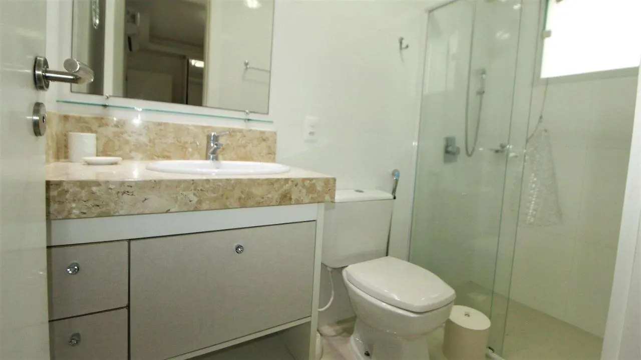 1017 - Praia De Bombinhas Locacao De Temporada - Residencial Egidio Pinheiro Apto 306A Apartment